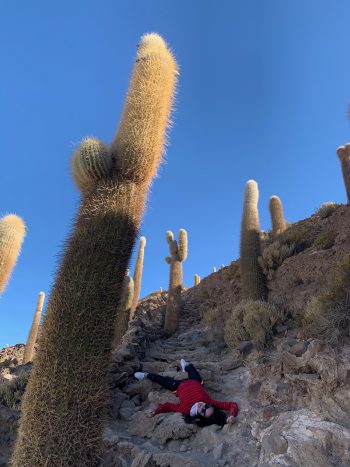 Alejandra-Alarcón-muriendo-en-lugares-importantes-fotografía-digital-isla-del-pescado-uyuni-Bolivia